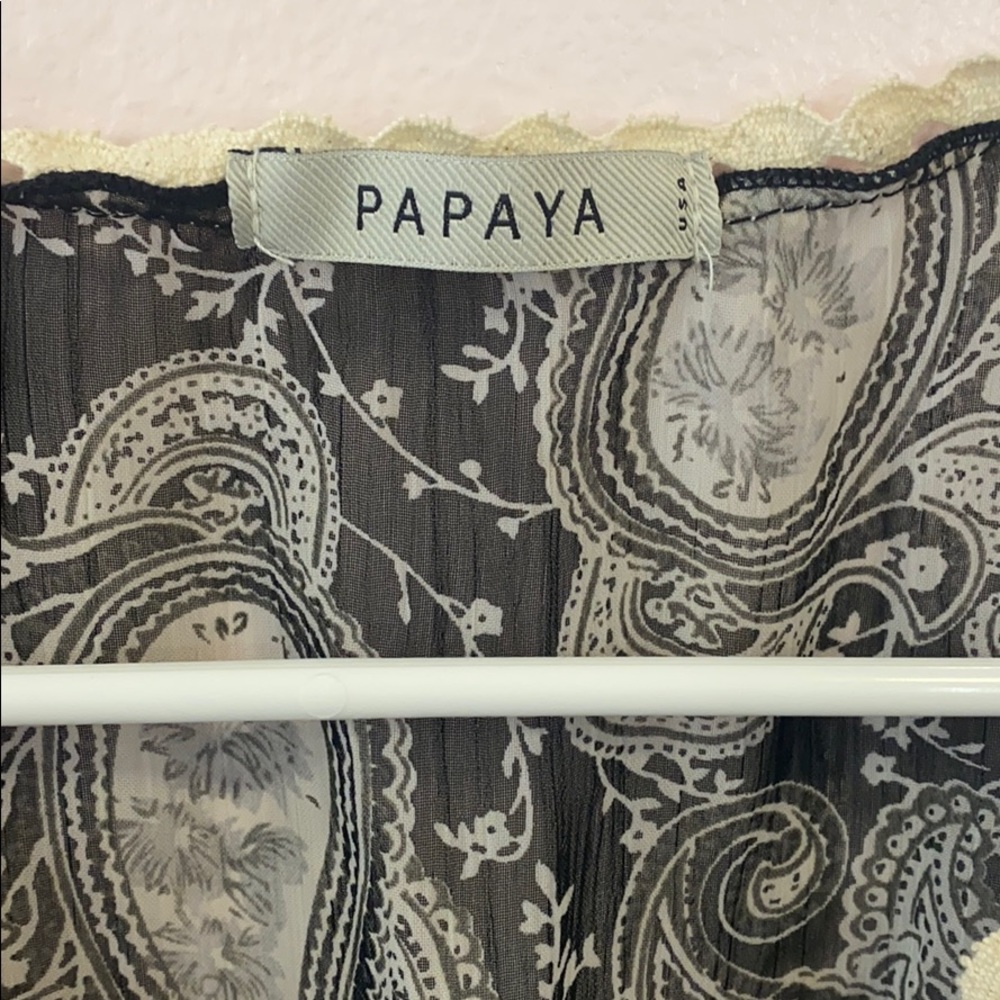 Trendy Blouse - Picture 3 of 3